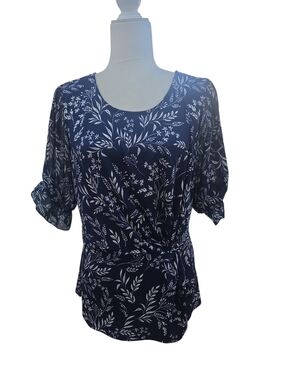 PerSeption Concept Navy and White Floral Fitted Blouse